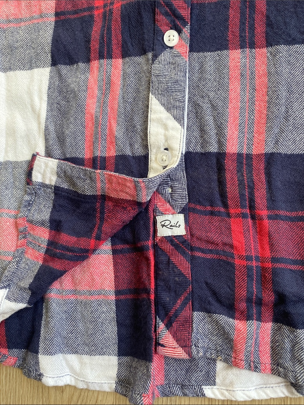 Rails Plaid Button Down Shirt Small Navy Red White Long Sleeve Flannel - Picture 6 of 11